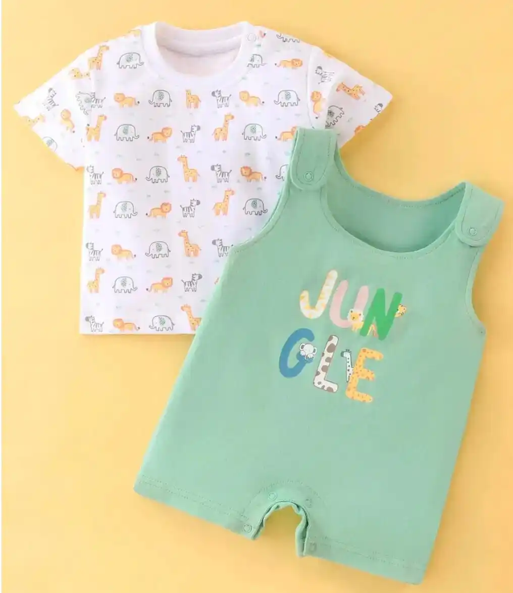 Dungaree & Half sleeves T-Shirt With Text & Animals Print
